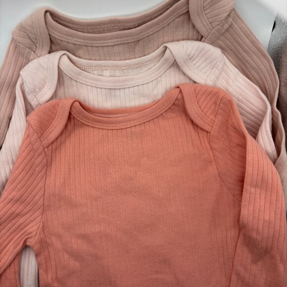Baby Long Sleeve Bodysuit Snap crotch 6-9 Mo - Set of 3 NWT Pink Taupe Neutrals - Picture 2 of 7